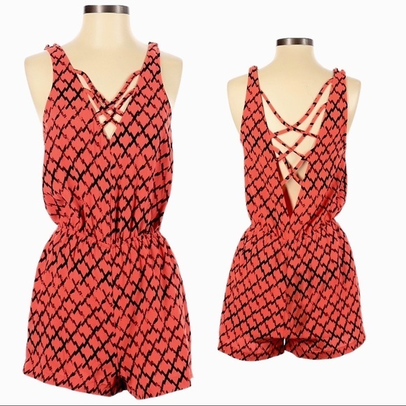 🌺 Urban Outfitters Silence + Noise Crisscross Plunge Boho Orange Romper XS - Picture 1 of 10
